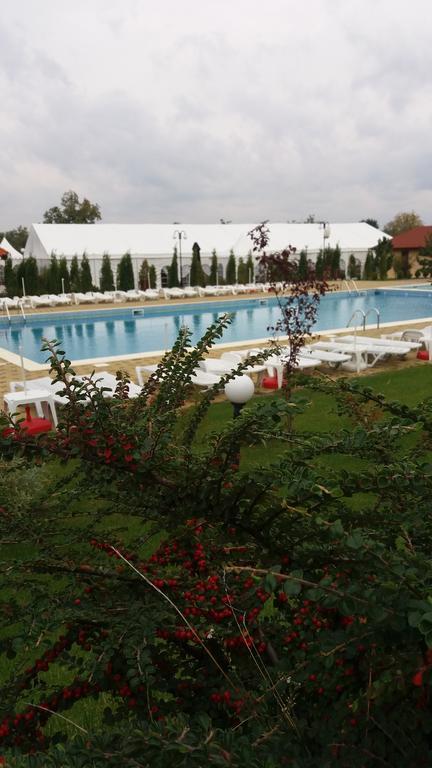 Отель Aqua Party Виктория Экстерьер фото